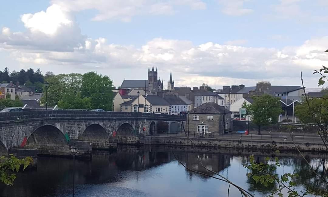 فيلا Bridge House Carrick on Shannon المظهر الخارجي الصورة